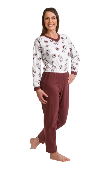 Suprima Pflegeoverall 4720 in Beere - schräg getragen