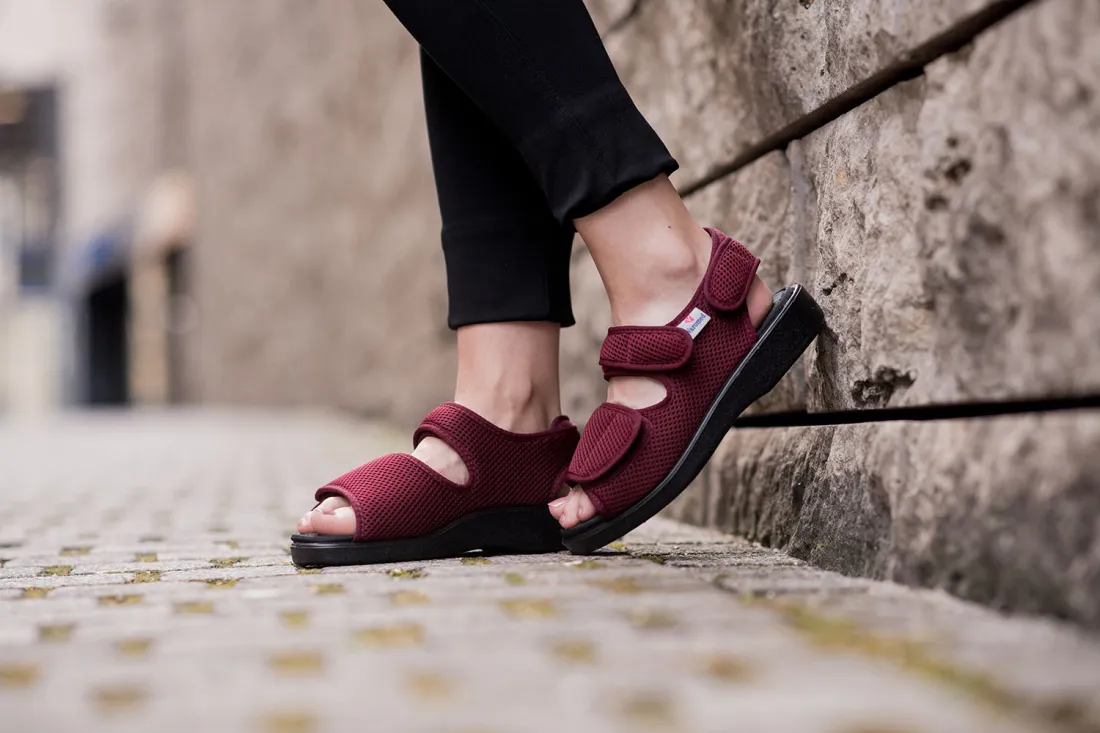 58892-03-200_Genf_Damen_Sandale_Tragebild1 (2)