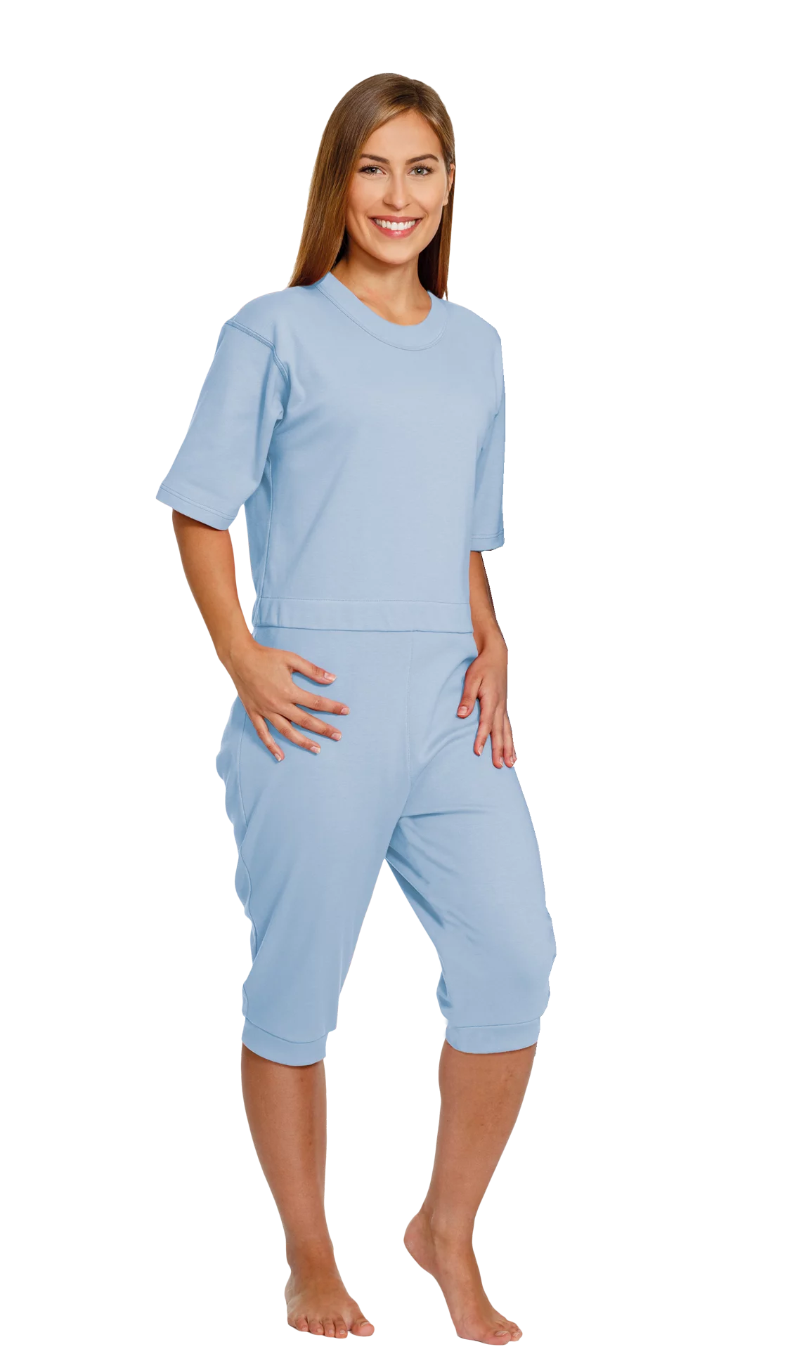 Pflegeoverall 4710 von Suprima in Hellblau, kurzarm und knielang, mit Rückenreißverschluss für einfaches An- und Ausziehen, weiches und pflegeleichtes Material. 