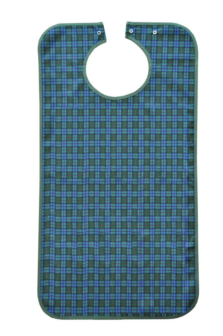 Suprima Ess-Schürze in blaugrünem Karo-Muster, aus 100 % Polyester mit innenliegender PU-Nässesperrschicht, leicht saugend, schützt Kleidung vor Verschmutzung. Verstellbare Halsweite durch Druckknopfverschluss. Maße: 90 × 46 cm. (5574)