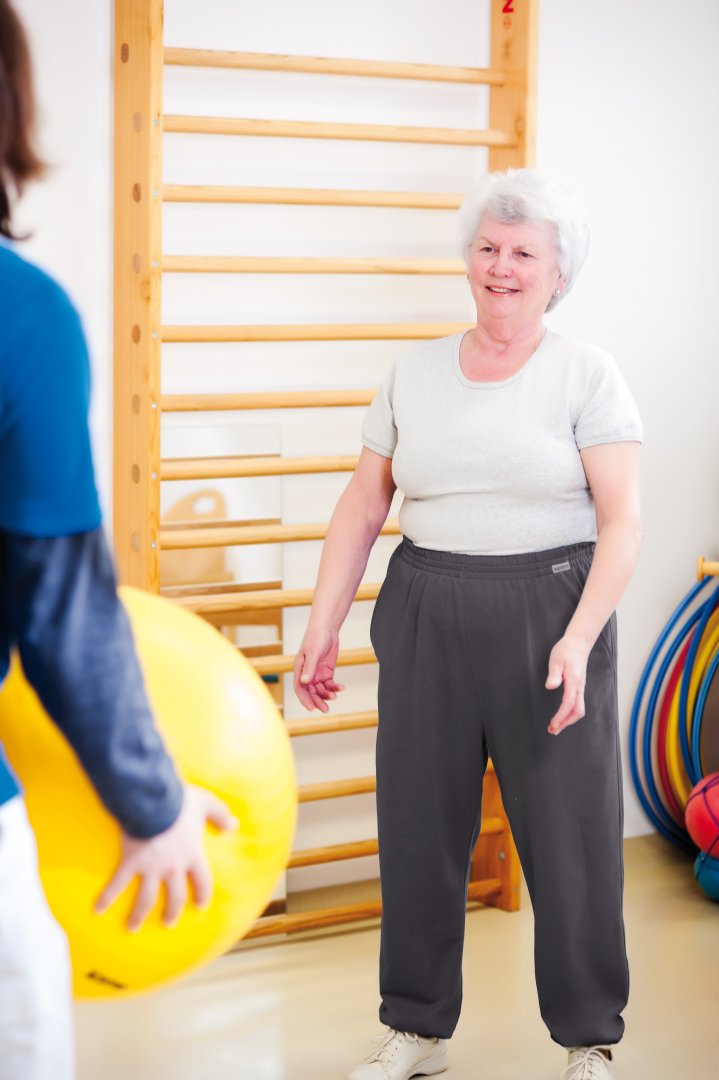 Pflegeoverall mit Jogginghose Therapieanzug